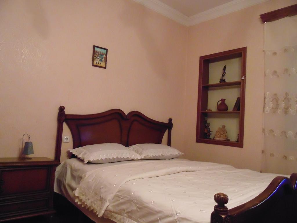 Apartment On Erekle Тбілісі Екстер'єр фото
